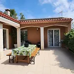 Familliale Au Calme, Barbecue, Piscine, 15 Min De La * Saint-Thibéry