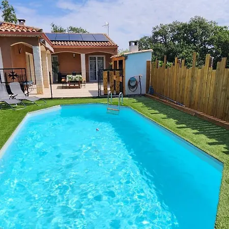 Familliale Au Calme, Barbecue, Piscine, 15 Min De La فيلة