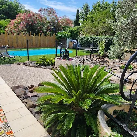 Villa Familliale Au Calme, Barbecue, Piscine, 15 Min De La *