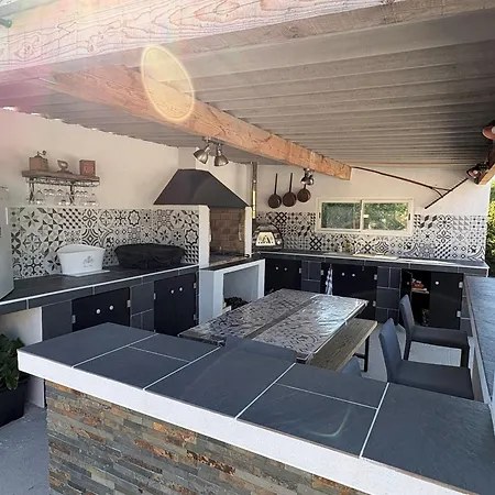 Familliale Au Calme, Barbecue, Piscine, 15 Min De La